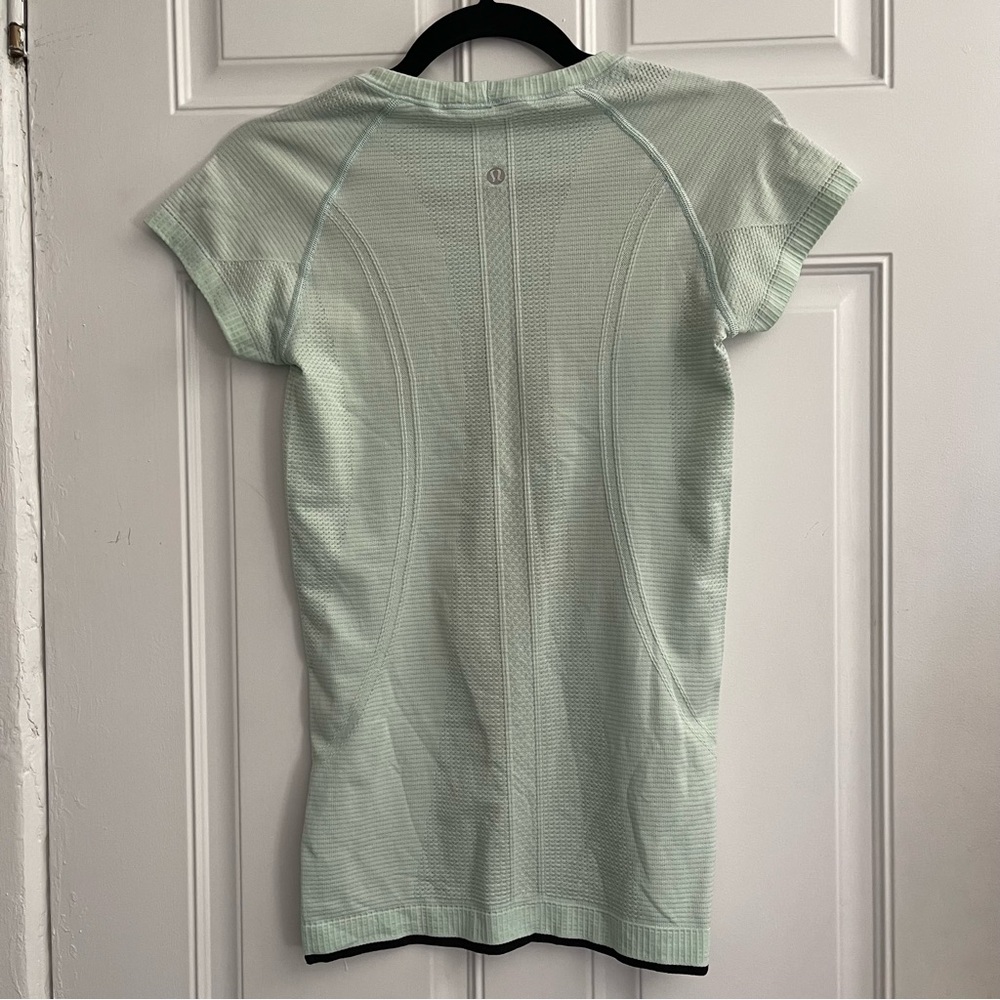 Lululemon Run:Swiftly Tech Shirt Sleeve Mint Movement/black Sz 4 - Picture 9 of 13